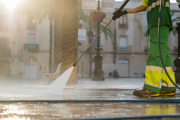 Best Garage Pressure Washing  in Gaylord, MN